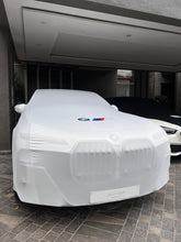 BMW i7 Top Cover