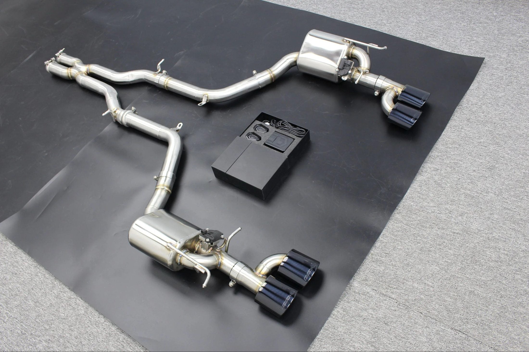 Carology Performance W204 C63 Valvetronic Exhaust System - Stainless Steel