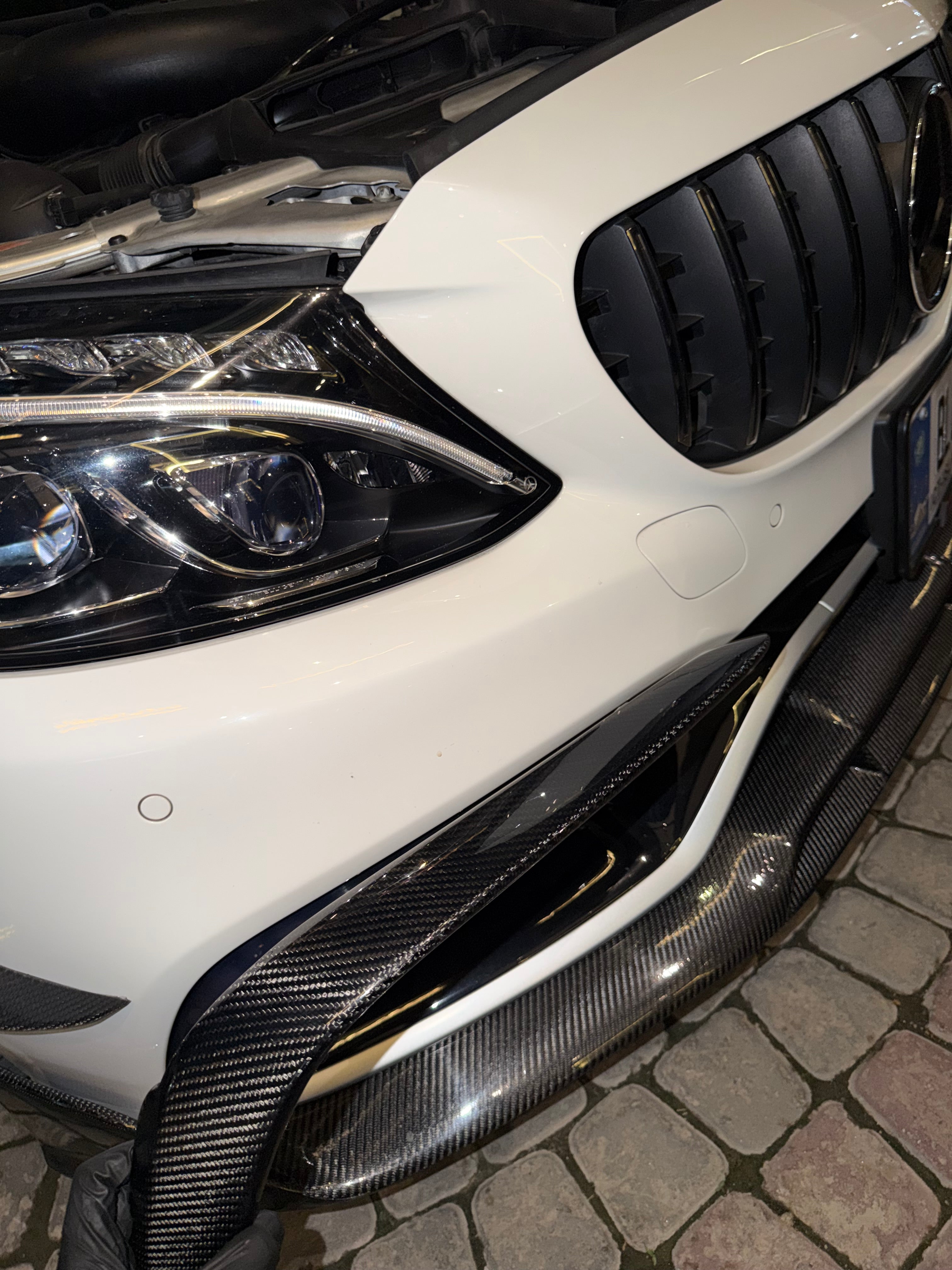 Mercedes W205 C63 Front Trim Cover - Carbon Fiber