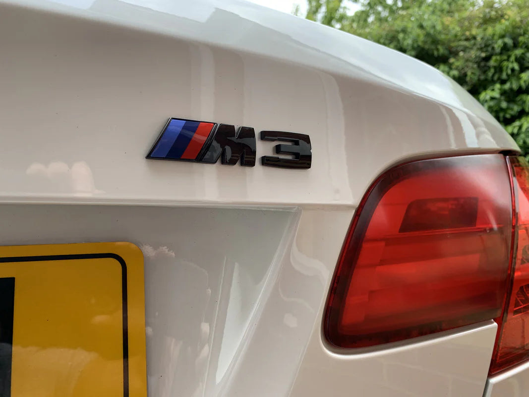 BMW i4 M50 Black Emblems