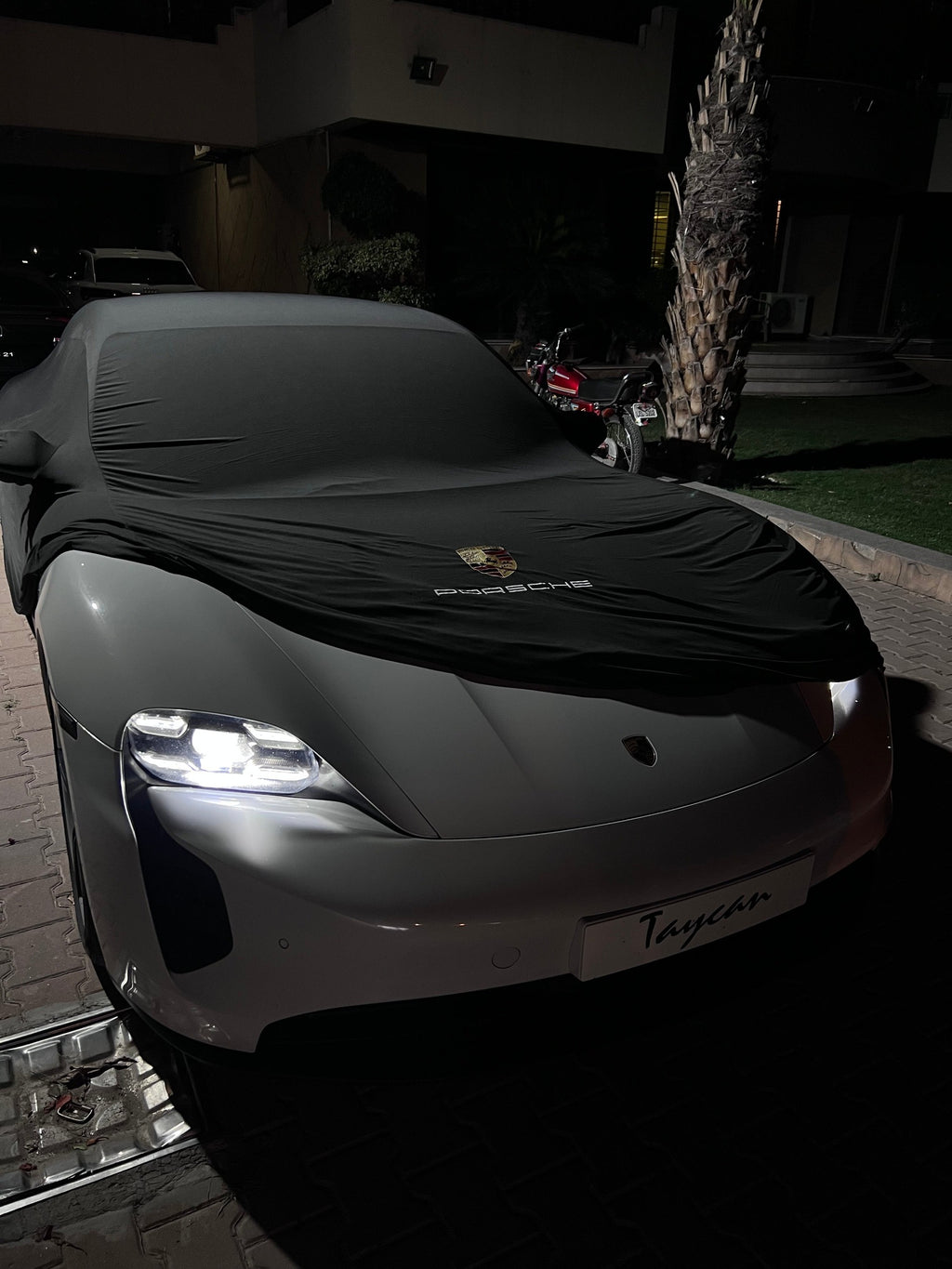 Porsche Taycan Top Cover