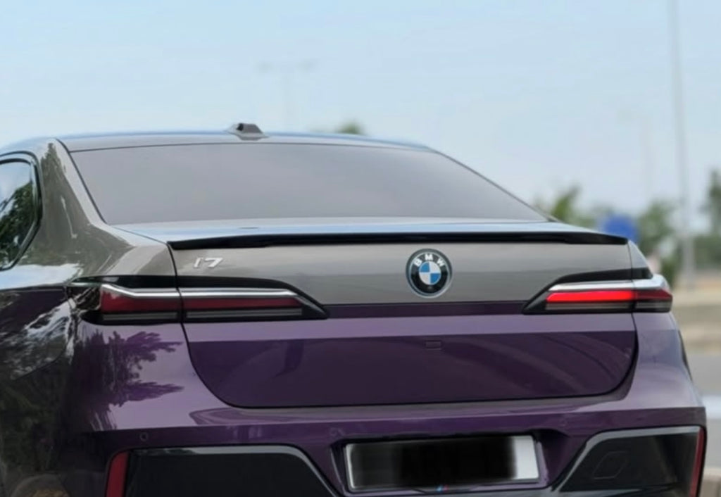 BMW i7 G70 Spoiler