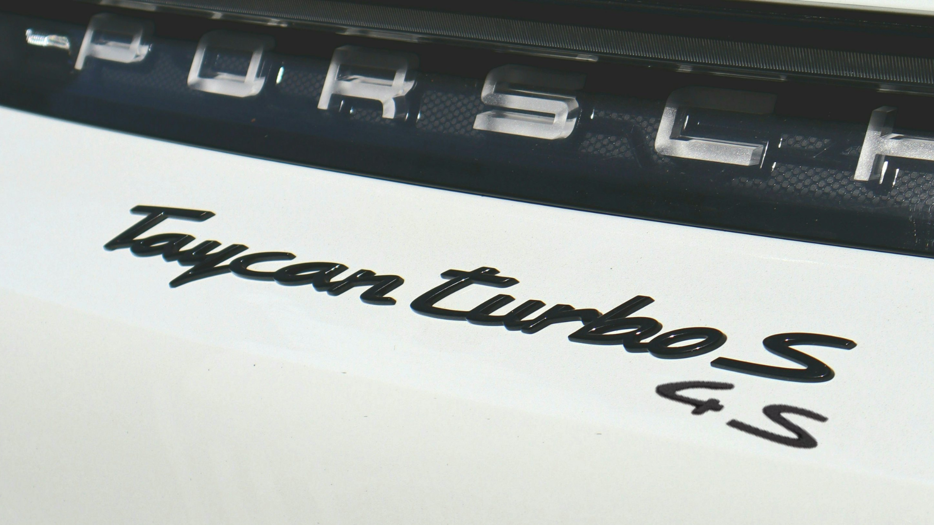 Porsche Taycan Emblems