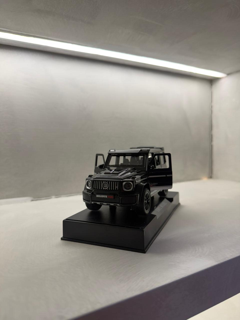 Mercedes G63 Brabus 700 Diecast Model