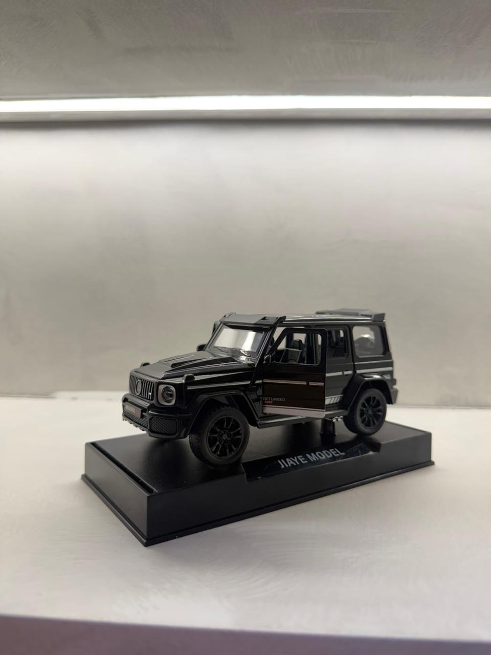 Mercedes G63 Brabus 700 Diecast Model