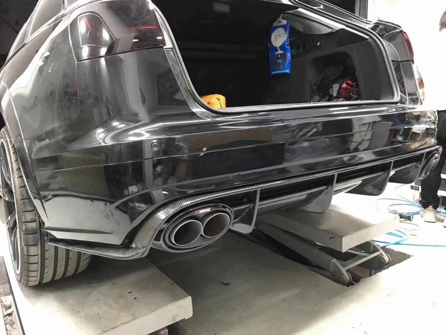 Audi A6 Sedan Carbon Fiber Rear Diffuser