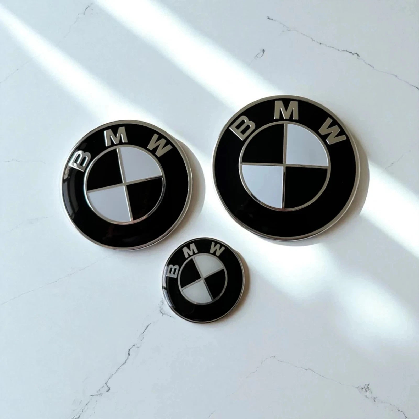 BMW Trunk Wheel Bonnet Logo